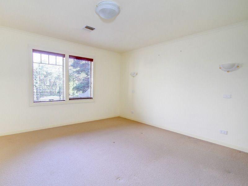 9 Hinkler Street, Mount Martha VIC 3934