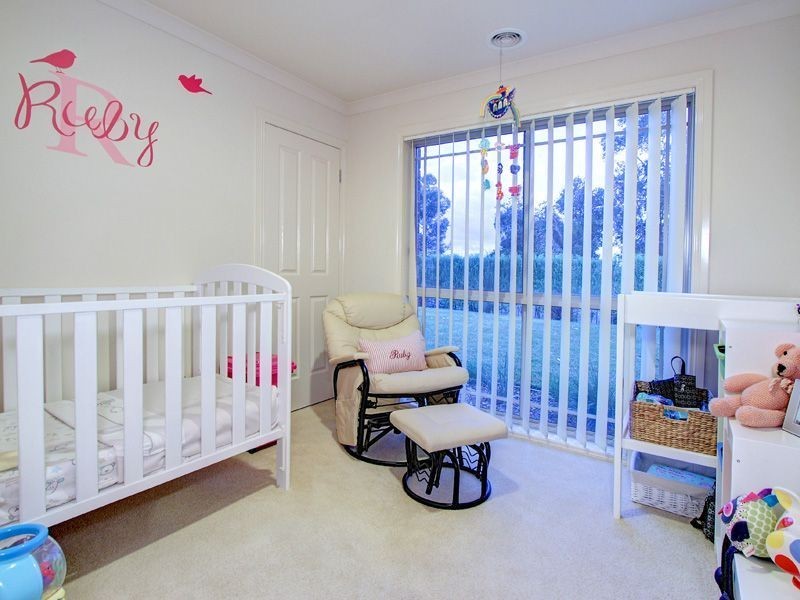 32 Meadow Crest Circuit, Mount Martha VIC 3934