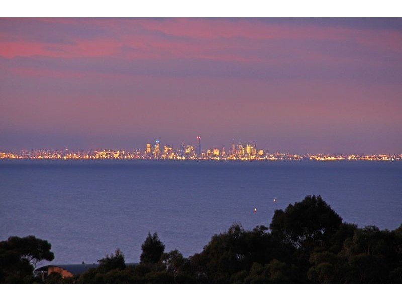 12 Clearwater Close, Mount Martha VIC 3934