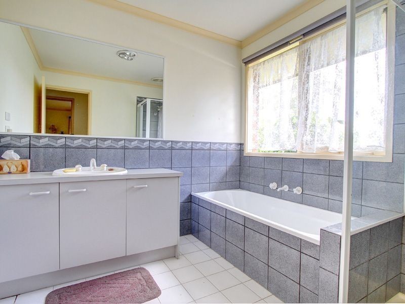 4 Temple Court, Mount Martha VIC 3934