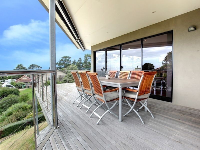 16 Kilburn Grove, Mount Martha VIC 3934