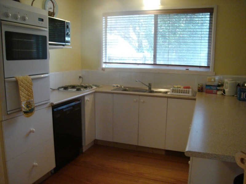 33 The Avenue, Mccrae VIC 3938