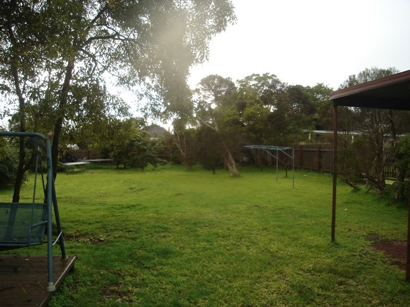 33 The Avenue, Mccrae VIC 3938