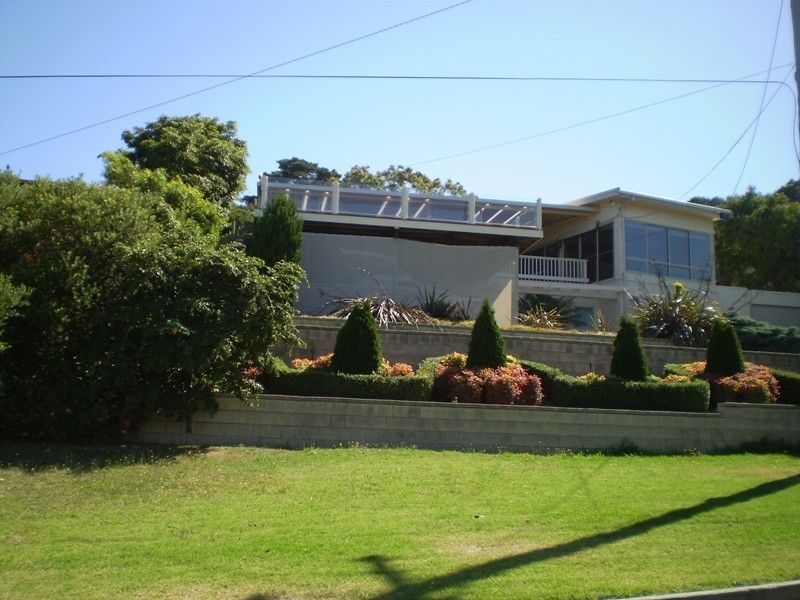 17 Ellerina Road, Mount Martha VIC 3934