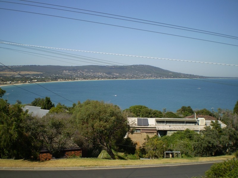 17 Ellerina Road, Mount Martha VIC 3934