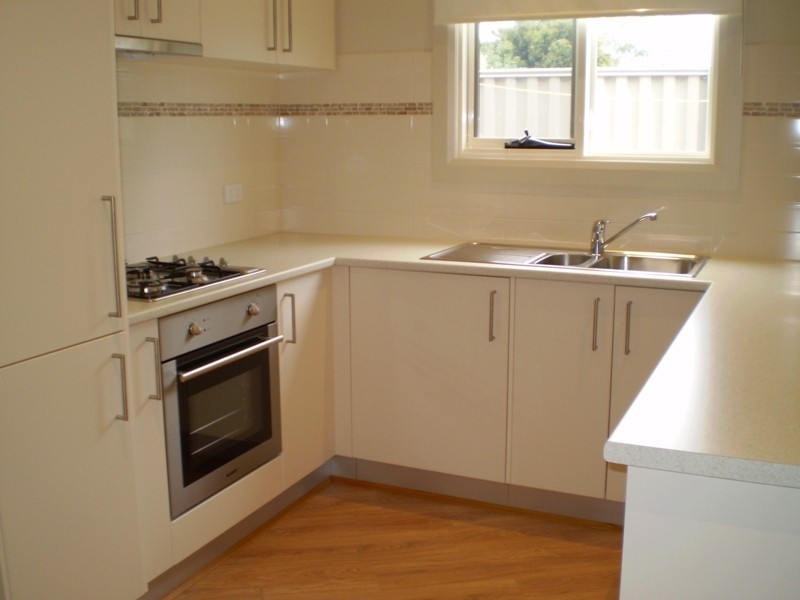 2/18 Thomas Street, Dromana VIC 3936