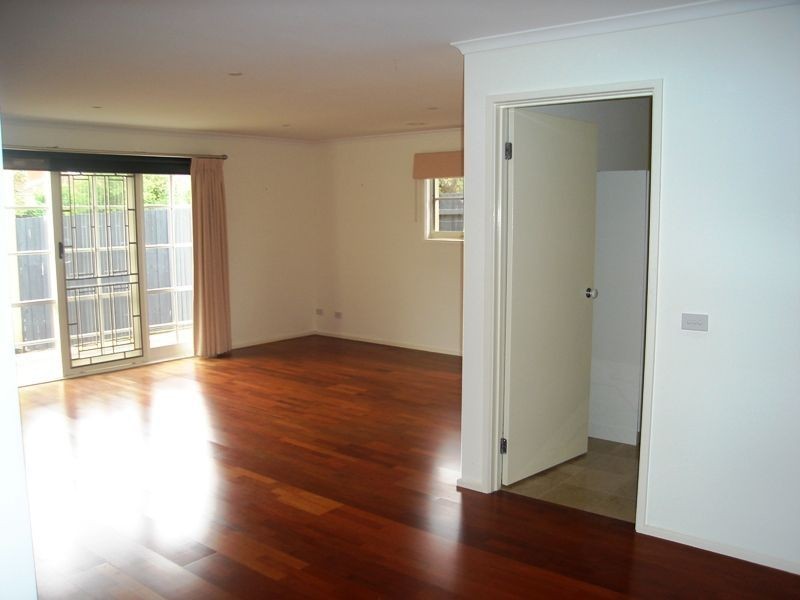 3/6 Nelson Street, Mornington VIC 3931