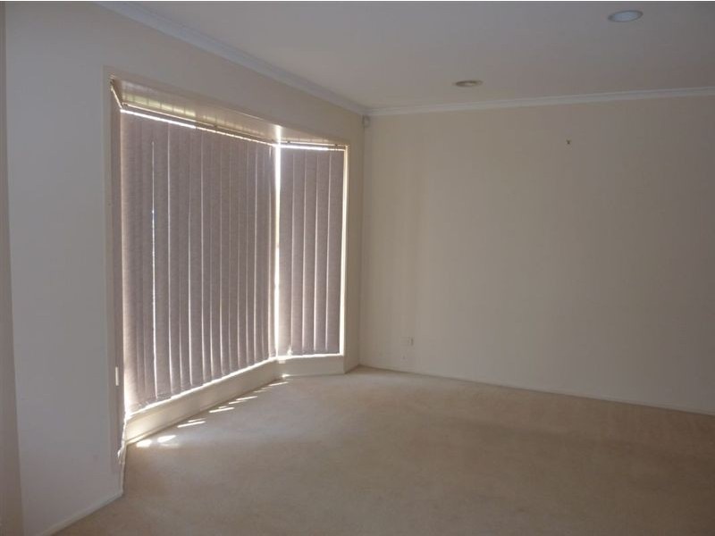 93 Hinrichsen Drive, Hallam VIC 3803