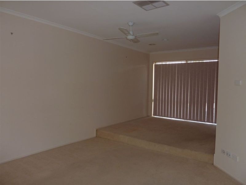 93 Hinrichsen Drive, Hallam VIC 3803