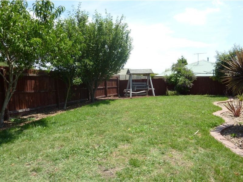 93 Hinrichsen Drive, Hallam VIC 3803