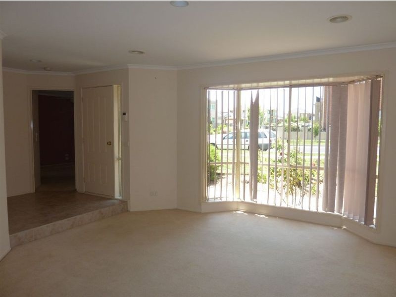 93 Hinrichsen Drive, Hallam VIC 3803