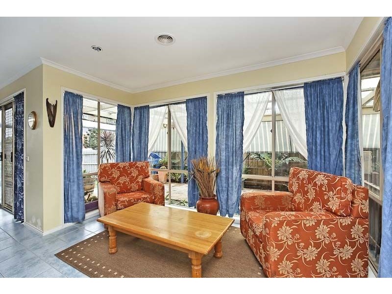 5 Sun Valley Boulevard, Lynbrook VIC 3975