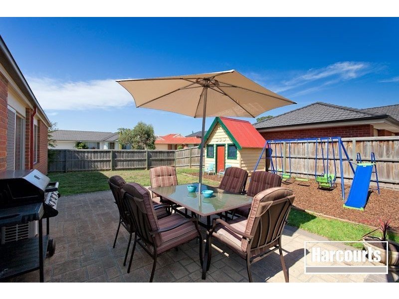 68 Astley Wynd, Lynbrook VIC 3975