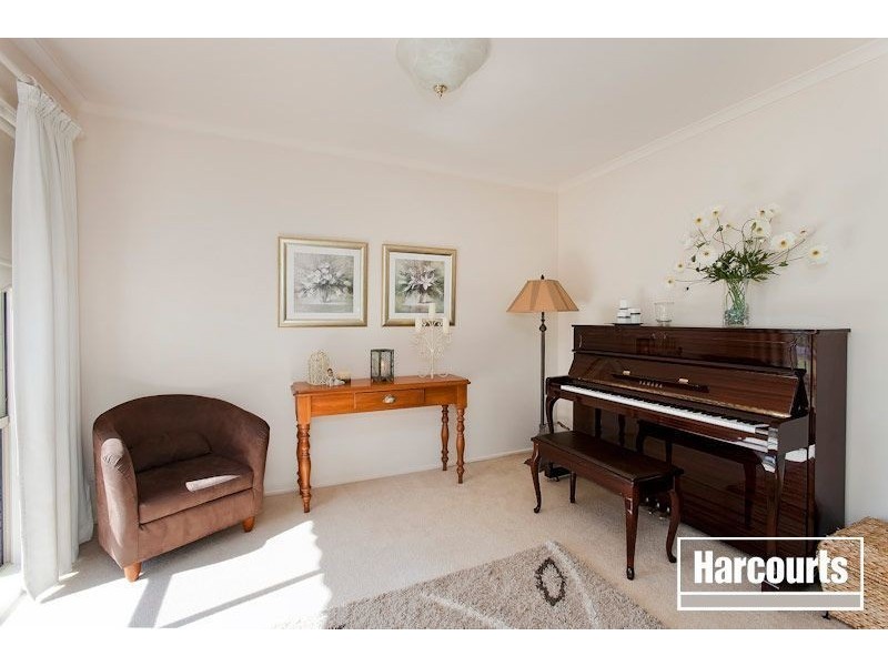 68 Astley Wynd, Lynbrook VIC 3975