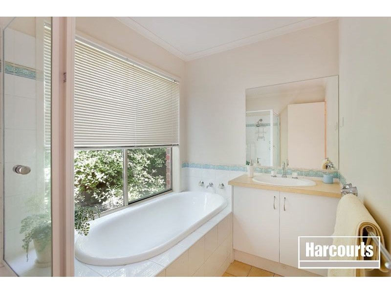 68 Astley Wynd, Lynbrook VIC 3975