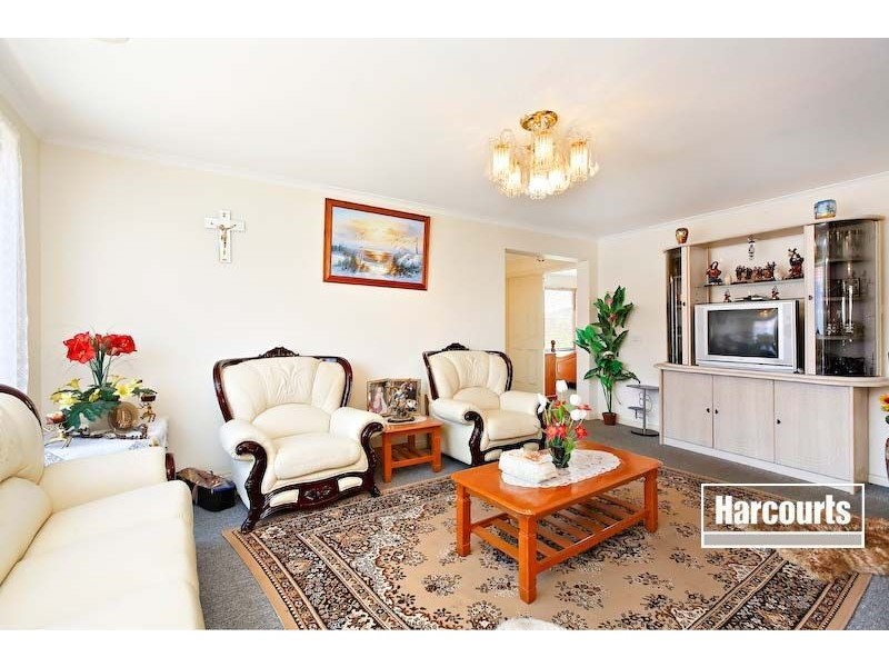 30 Kirkwood Crescent, Hampton Park VIC 3976