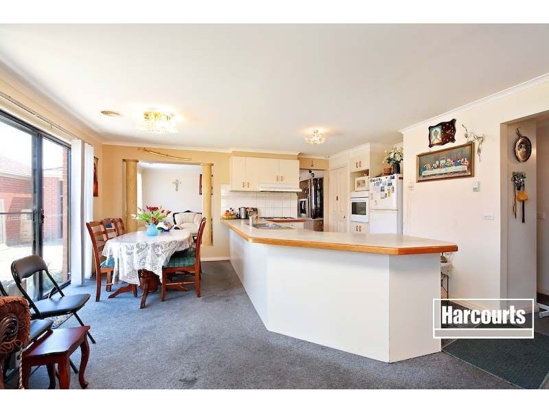 30 Kirkwood Crescent, Hampton Park VIC 3976