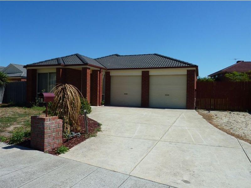 48 Cato Parkway, Lynbrook VIC 3975