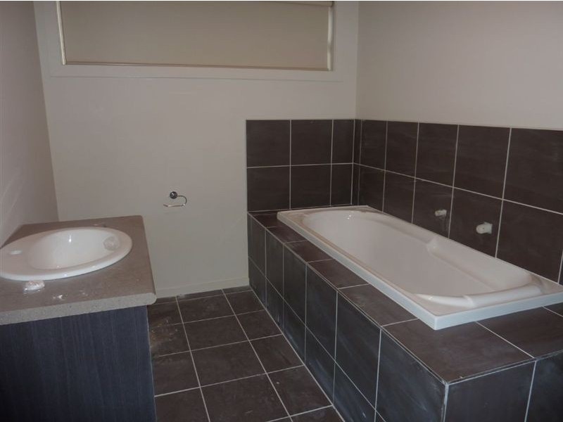 23 Wodalla Place, Lyndhurst VIC 3975