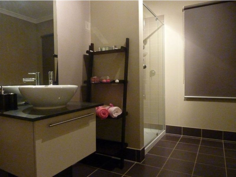 27 Locky Grove, Lyndhurst VIC 3975