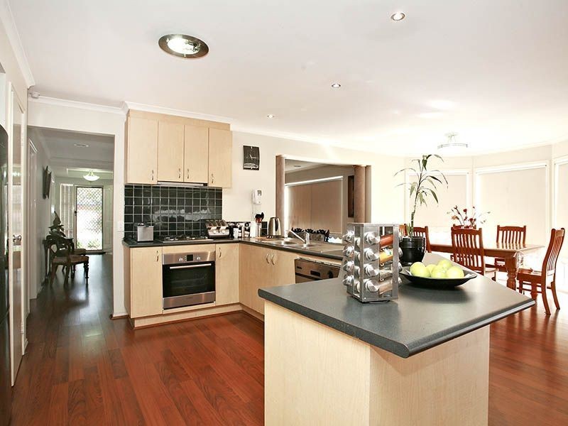 34 Bateman Grove, Hampton Park VIC 3976
