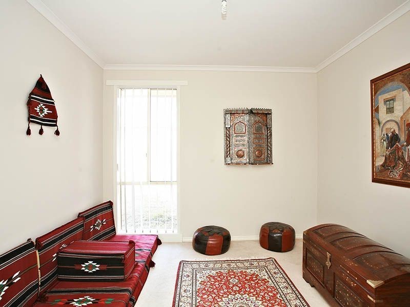 68 Strabane Way, Hampton Park VIC 3976