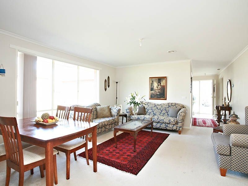 68 Strabane Way, Hampton Park VIC 3976