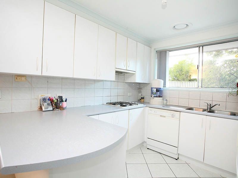 2 Hallam Road, Hampton Park VIC 3976