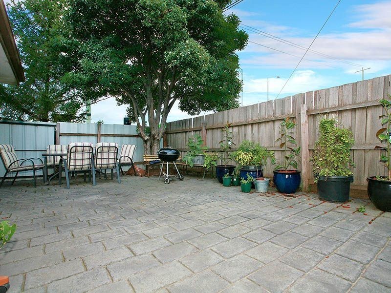 2 Hallam Road, Hampton Park VIC 3976