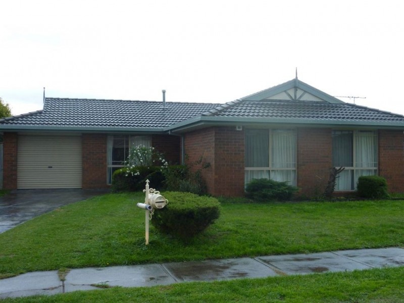 12 Bernard Court, Narre Warren South VIC 3805