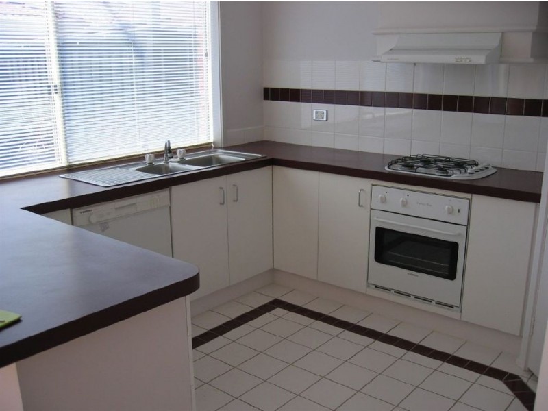 62 Gilmore Crescent, Lynbrook VIC 3975