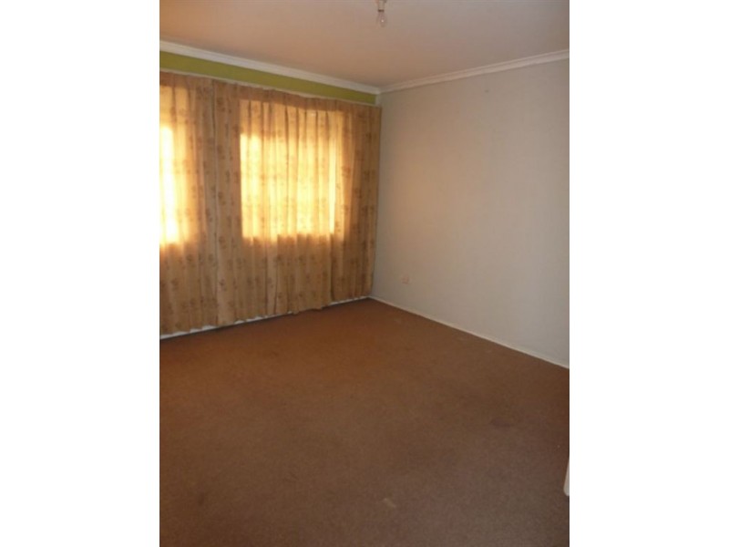 65 Oaktree Drive, Hampton Park VIC 3976