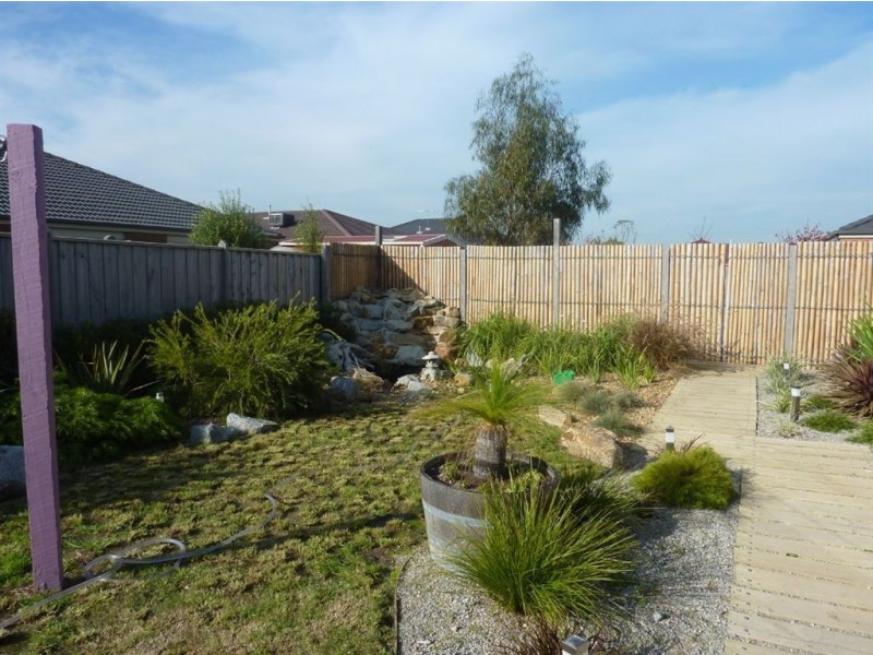 16 Wattle Valley Close, Lyndhurst VIC 3975