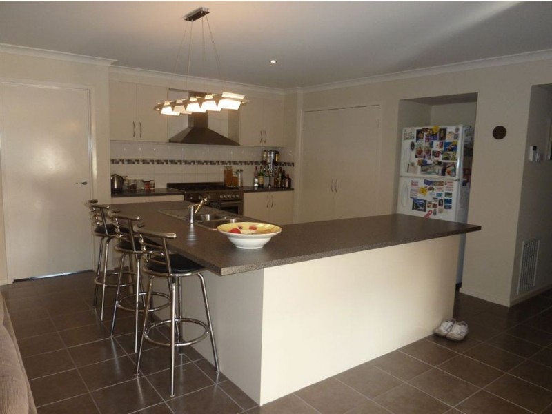 16 Wattle Valley Close, Lyndhurst VIC 3975