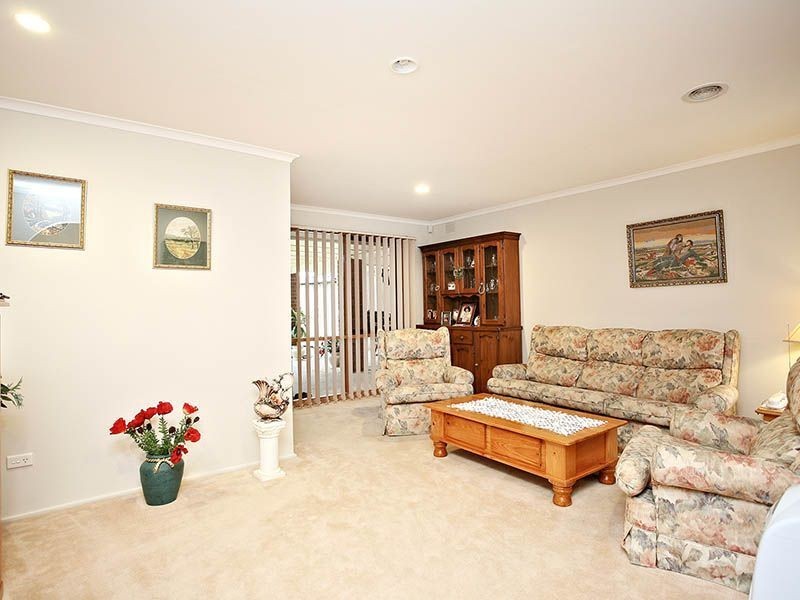 10 Pride Court, Hampton Park VIC 3976
