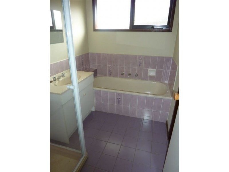 11 Sarah Place, Hampton Park VIC 3976