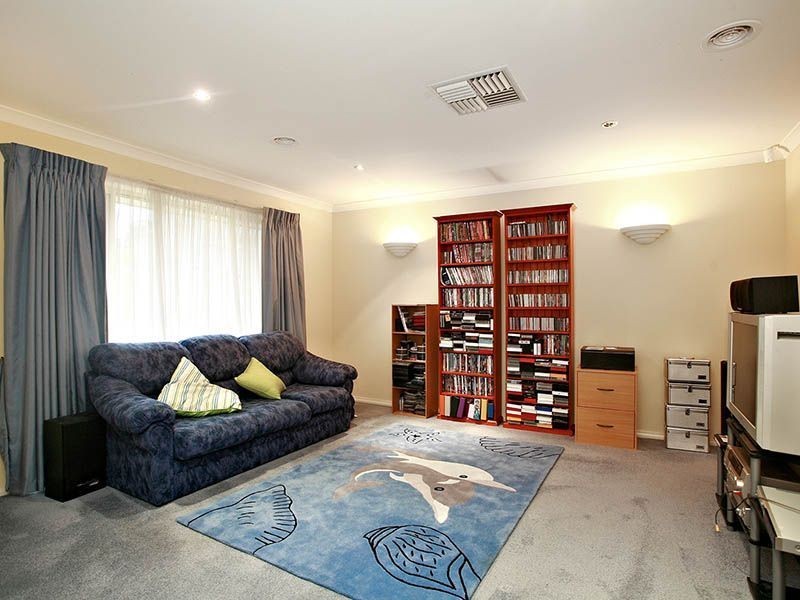 1 Blackwood Drive, Hampton Park VIC 3976