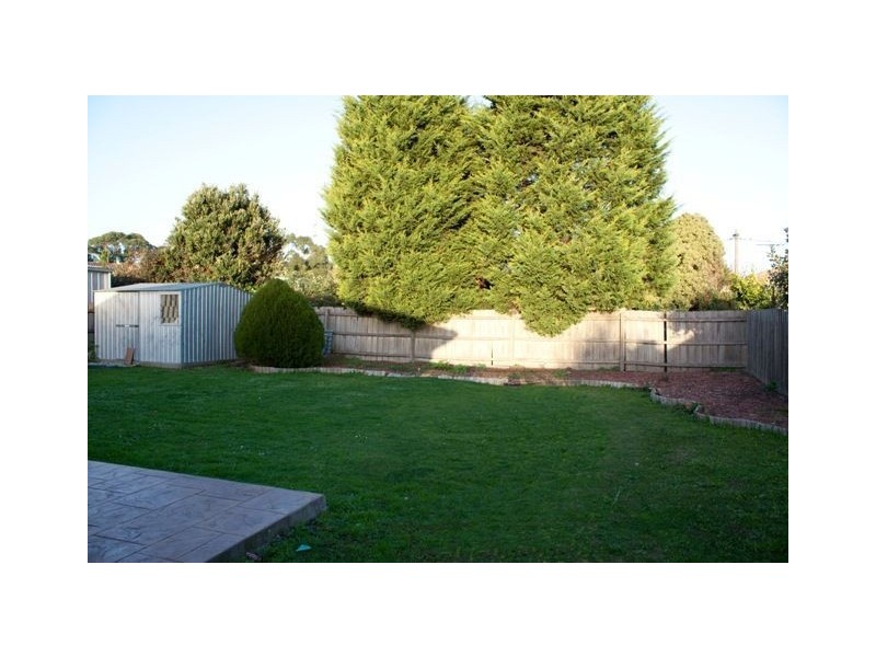 8 Canungra Close, Hampton Park VIC 3976