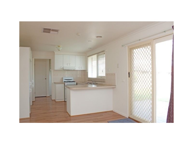 4 Emma Court, Hampton Park VIC 3976