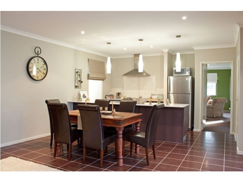 41 Bluemist Circuit, Lyndhurst VIC 3975