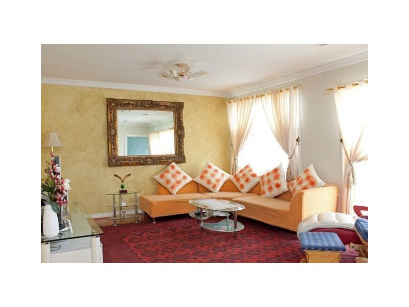 1/96 Hinrichsen Drive, Hallam VIC 3803