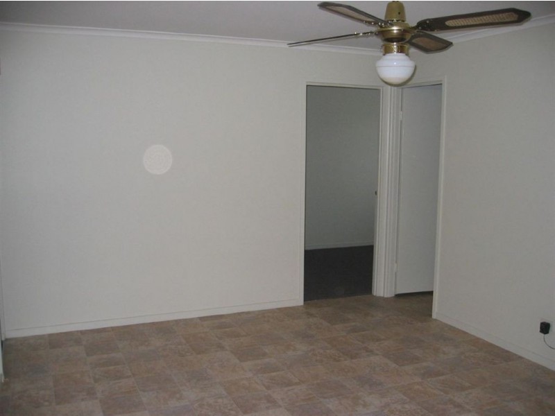 8 Verona Drive, Hampton Park VIC 3976