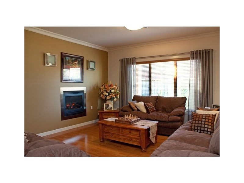 21 Moreton Bay Boulevard, Lyndhurst VIC 3975