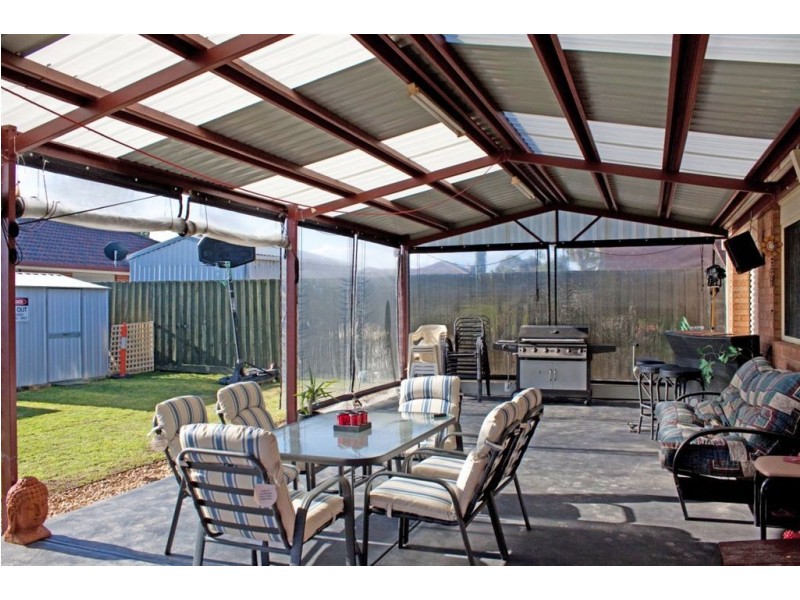 20 Henry Lawson Drive, Lynbrook VIC 3975