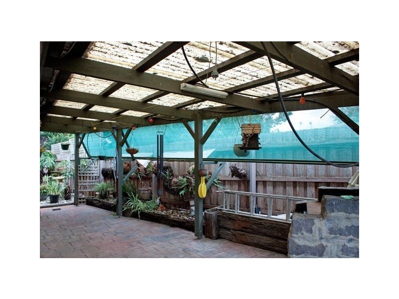 27 Sarah Place, Hampton Park VIC 3976