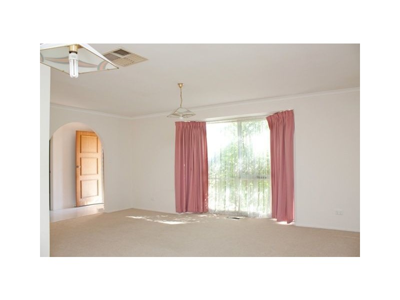 89 Fleetwood Drive, Narre Warren VIC 3805