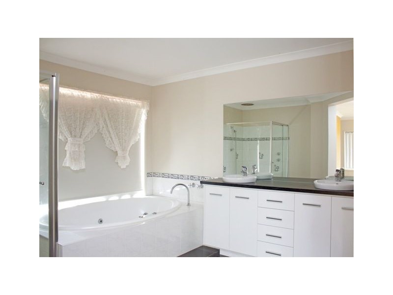 3 Oakford Rise, Hampton Park VIC 3976