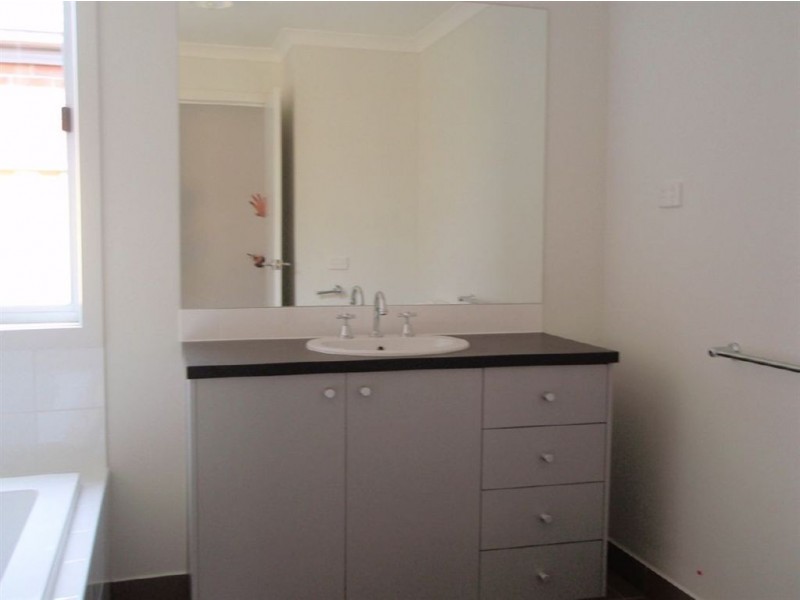 19 Westbury Way, Lyndhurst VIC 3975