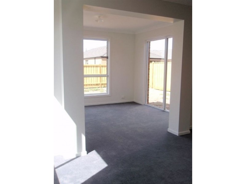 19 Westbury Way, Lyndhurst VIC 3975