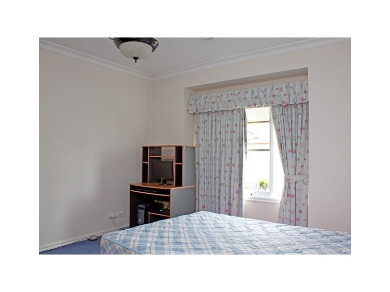 49 Cato Parkway, Lynbrook VIC 3975